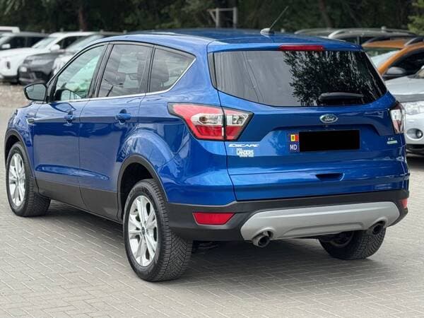 2016 Ford Escape — Miniatură 4