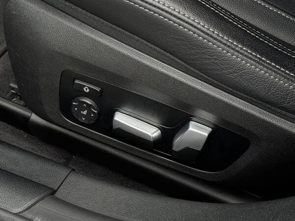 BMW i4 eDrive40 2022 — Миниатюра 17