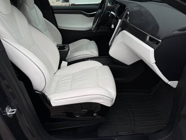 2016 Tesla Model X — Miniatură 6