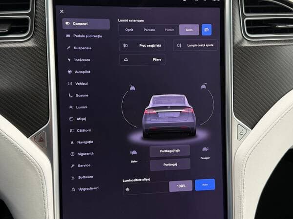 2016 Tesla Model X — Miniatură 13