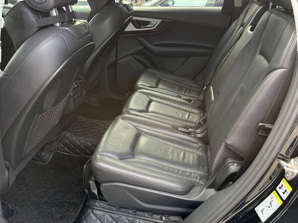 2017 Audi Q7 — Miniatură 18