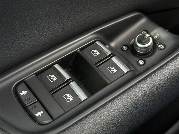 2017 Audi Q7 — Miniatură 16