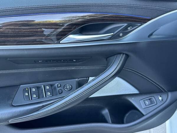 BMW 530 2017 — Миниатюра 16
