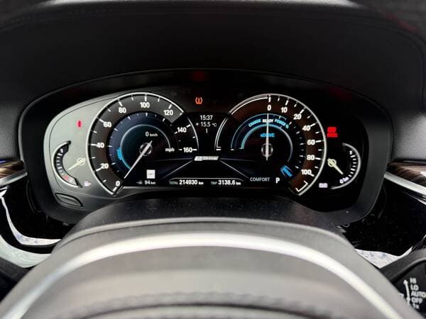 2017 BMW 530e — Miniatură 8
