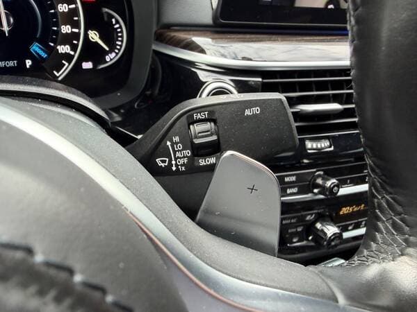 2017 BMW 530e — Miniatură 13