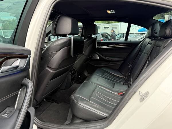 2017 BMW 530e — Miniatură 19