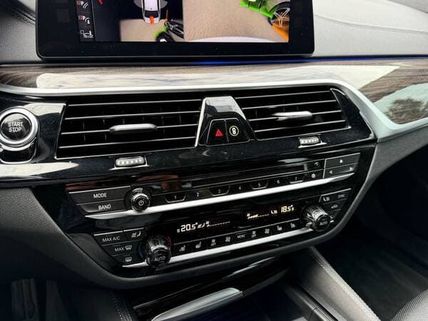 2017 BMW 530e — Miniatură 11