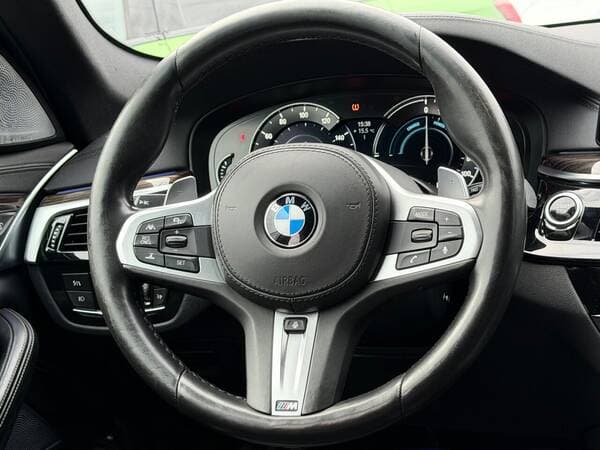 2017 BMW 530e — Miniatură 7