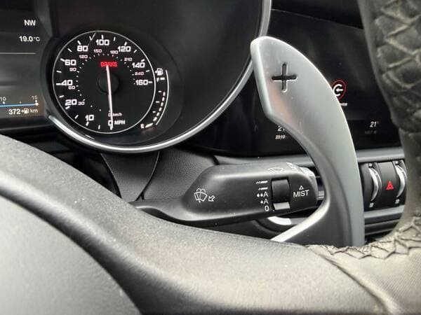 2018 Alfa Romeo Giulia — Miniatură 16