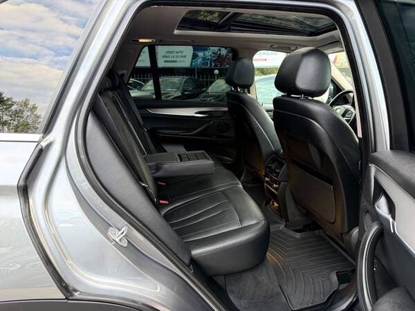 2016 BMW X5 — Miniatură 21