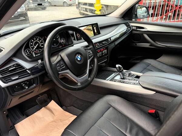 2016 BMW X5 — Miniatură 7