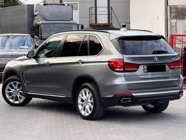 2016 BMW X5 4.0e — Miniatură 4