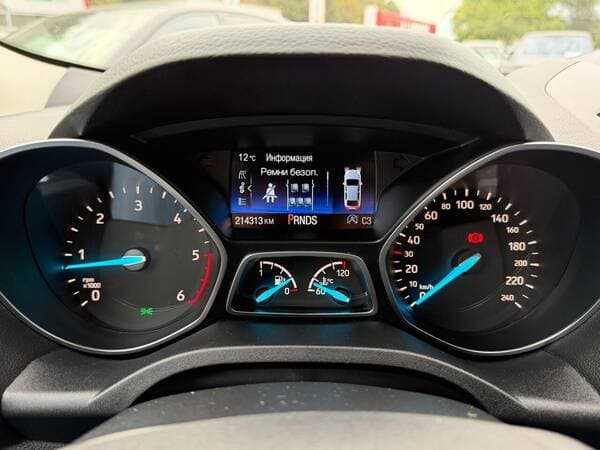 2017 Ford Kuga — Miniatură 10