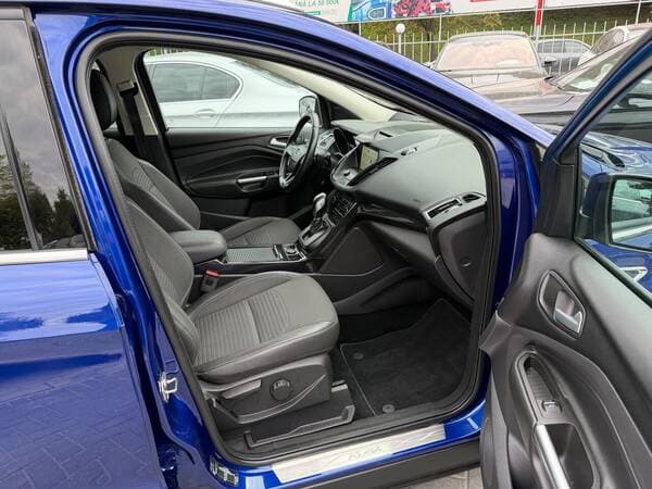 2017 Ford Kuga — Miniatură 8