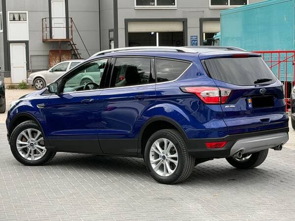 2017 Ford Kuga — Miniatură 3