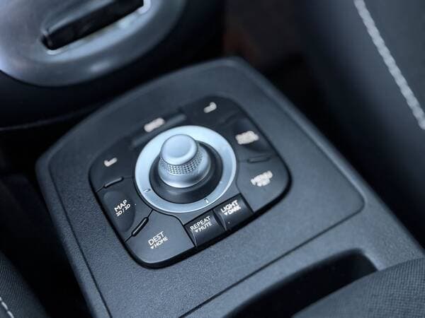 2015 Renault Grand Scenic — Miniatură 13