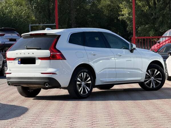 2020 Volvo XC 60 — Miniatură 3