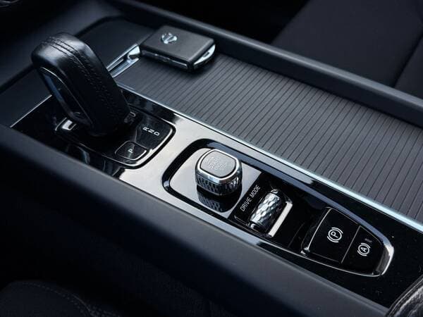2020 Volvo XC 60 — Miniatură 12