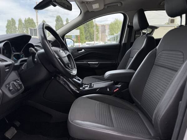2019 Ford Kuga — Miniatură 7