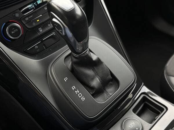 2019 Ford Kuga — Miniatură 14