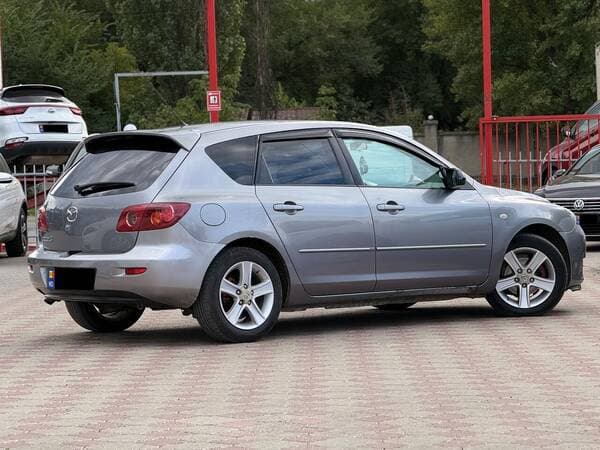 2004 Mazda 3 — Miniatură 4