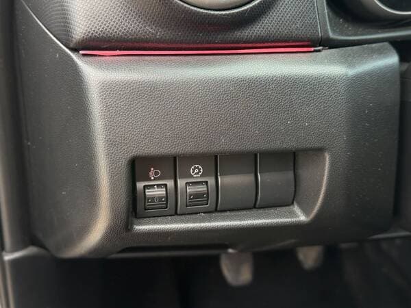 2004 Mazda 3 — Miniatură 12