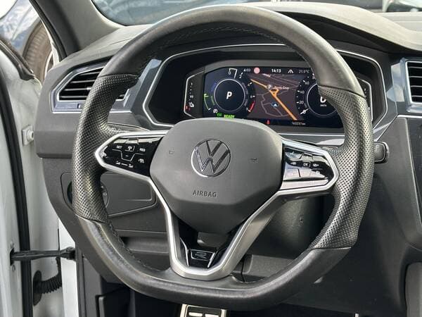 2023 Volkswagen Tiguan — Miniatură 10
