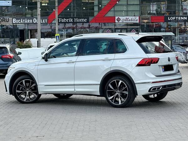 2023 Volkswagen Tiguan — Miniatură 4