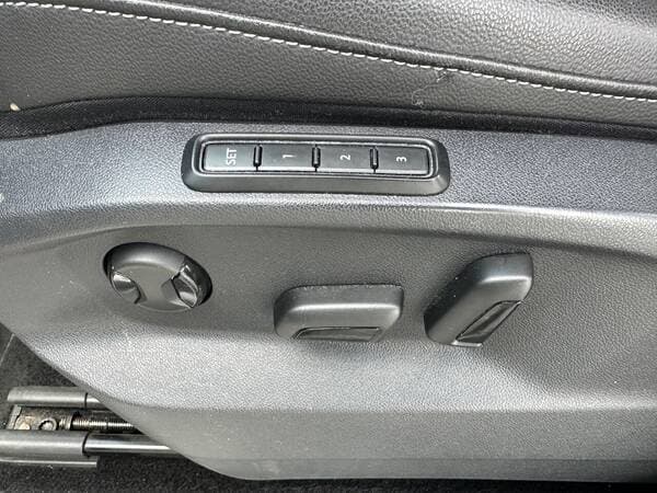 2023 Volkswagen Tiguan — Miniatură 19