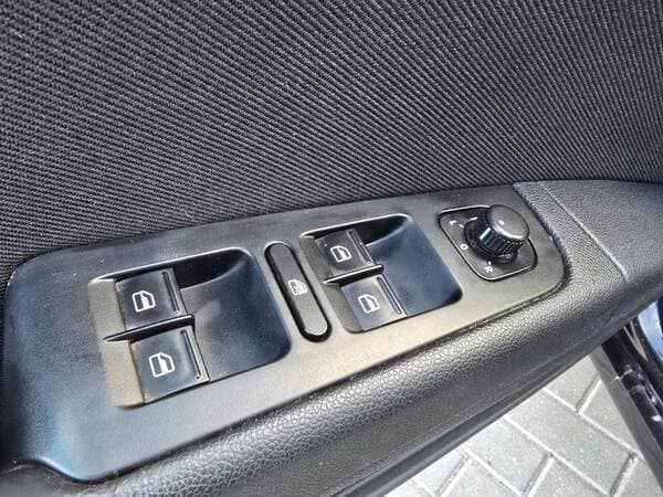 2012 Skoda Superb — Miniatură 12