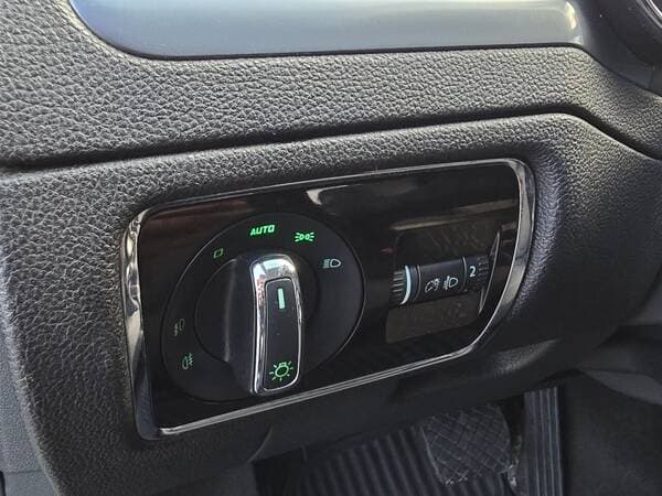 2012 Skoda Superb — Miniatură 11