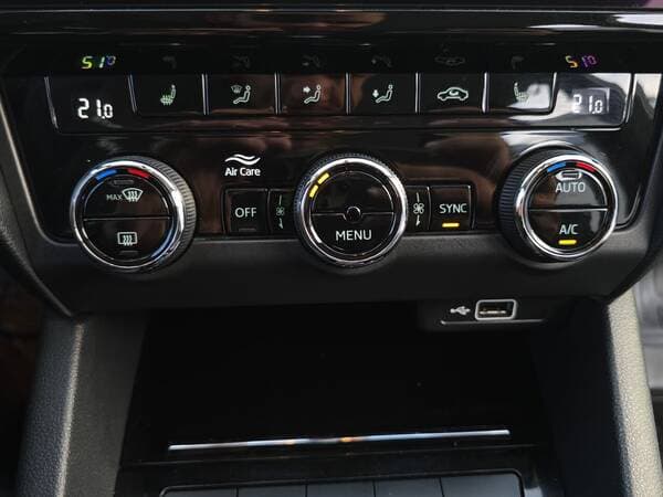 2018 Skoda Octavia — Miniatură 12