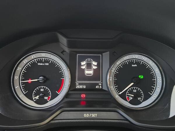 2018 Skoda Octavia — Miniatură 10