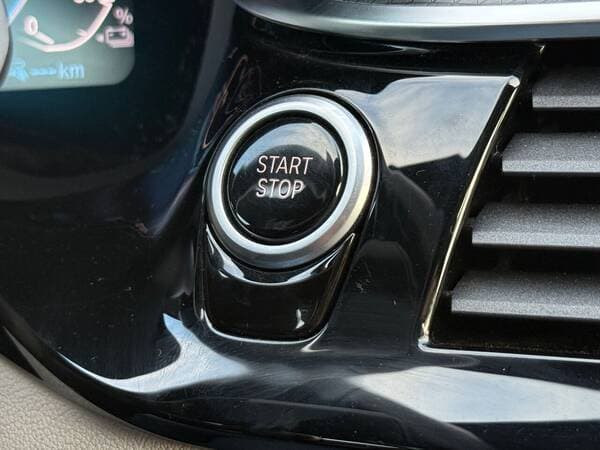 2021 BMW 530e — Miniatură 13