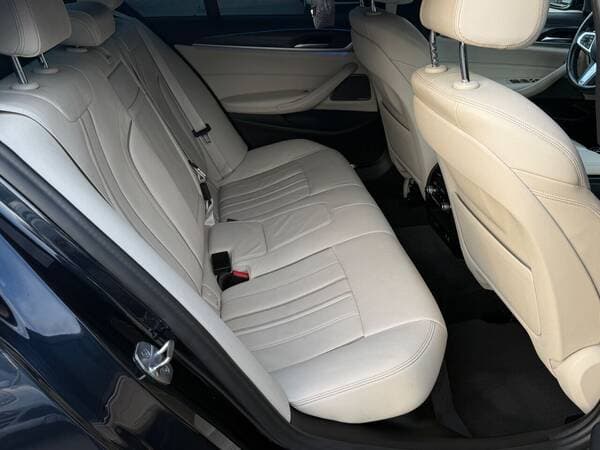 2021 BMW 530e — Miniatură 19