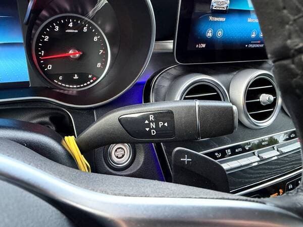 2019 Mercedes GLC 300 — Miniatură 12