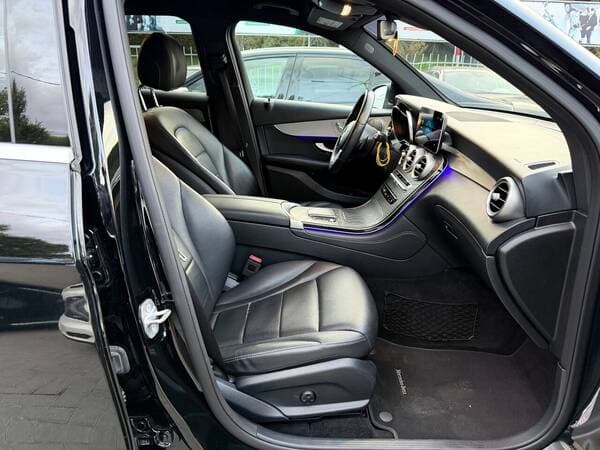 2019 Mercedes GLC 300 — Miniatură 6