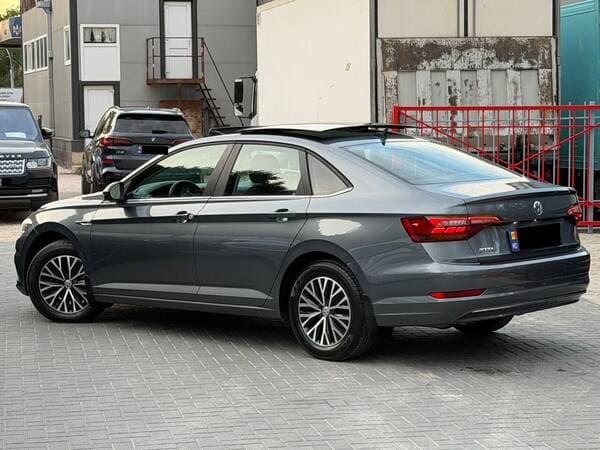 2018 Volkswagen Jetta — Miniatură 4