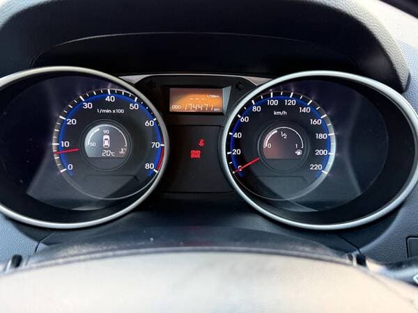 2013 Hyundai Tucson — Miniatură 9