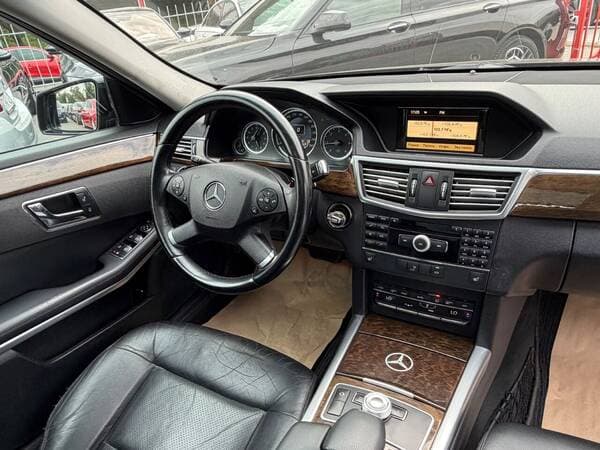 2012 Mercedes E-Class — Miniatură 6