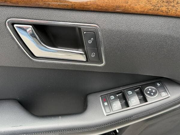 2012 Mercedes E-Class — Miniatură 14
