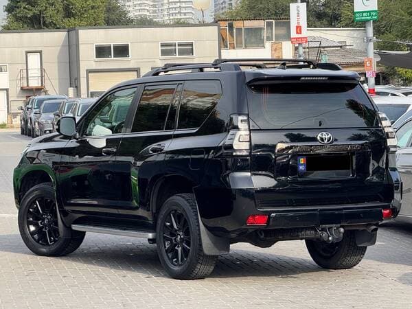 2022 Toyota Land Cruiser Prado — Miniatură 3