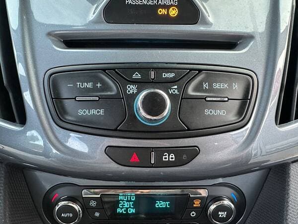 2016 Ford Tourneo Connect — Miniatură 13