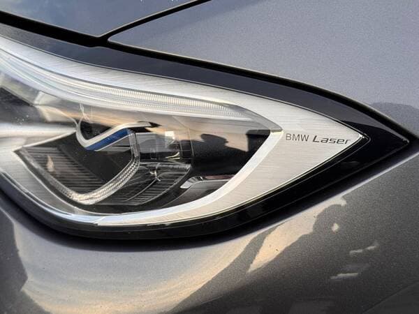 2021 BMW 330E — Miniatură 5