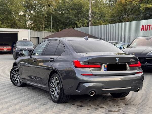 2021 BMW 330E — Miniatură 3