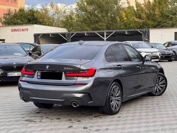 2021 BMW 330E — Miniatură 4