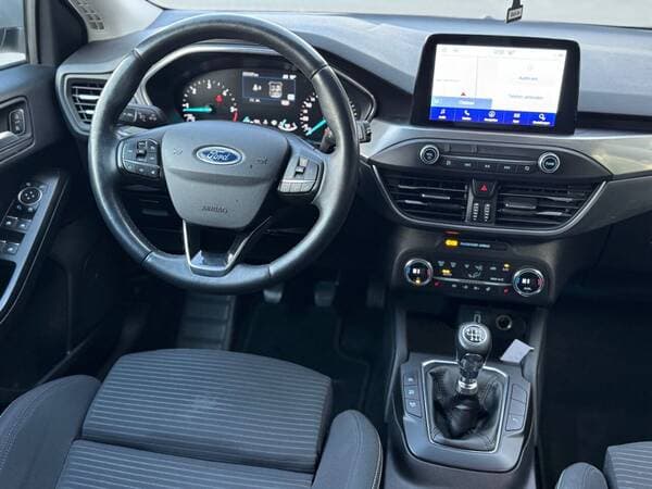 2018 Ford Focus — Miniatură 9