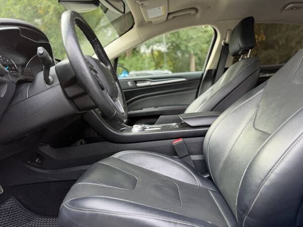 2019 Ford Fusion — Miniatură 7