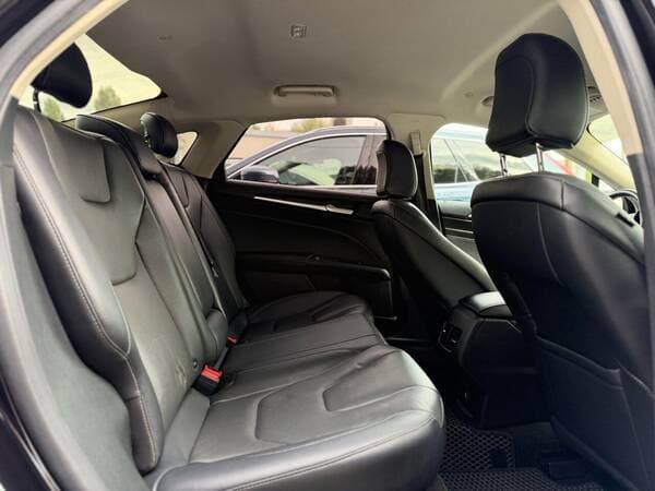 2019 Ford Fusion — Miniatură 19