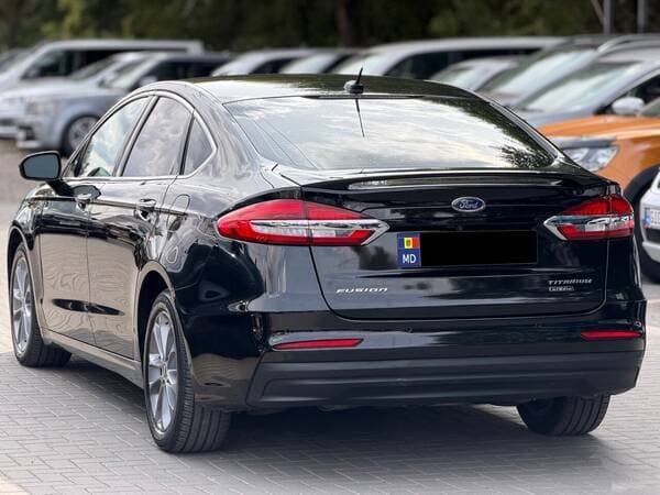 2019 Ford Fusion — Miniatură 4